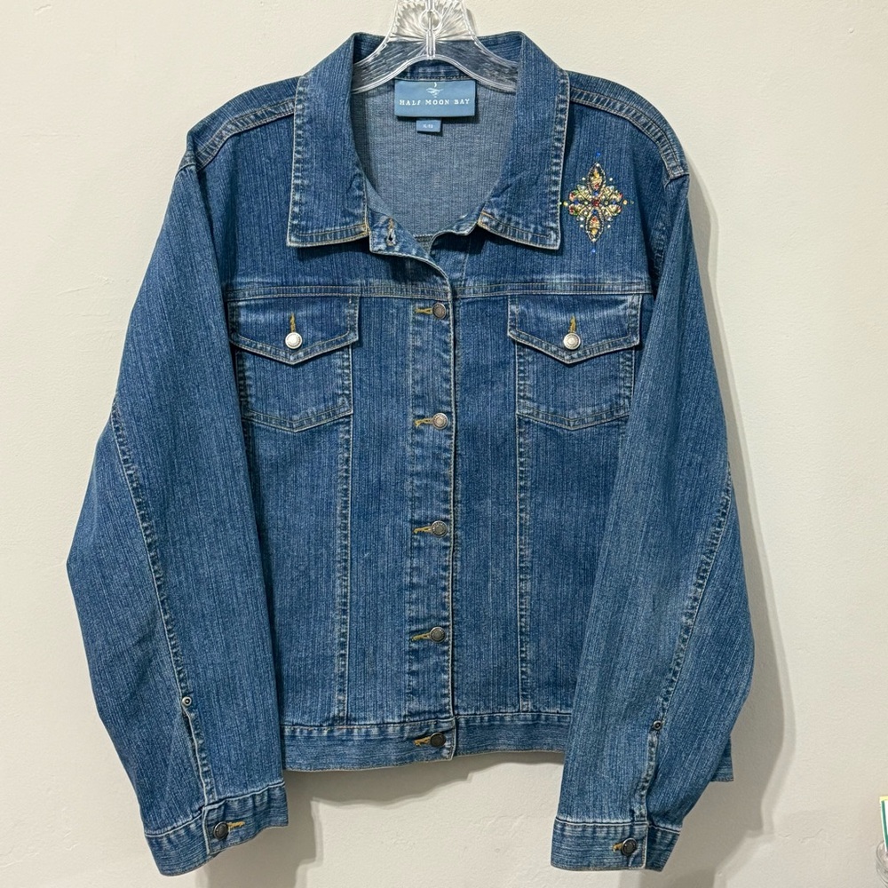 Half Moon Bay women's denim jacket with embellishments Sz XL